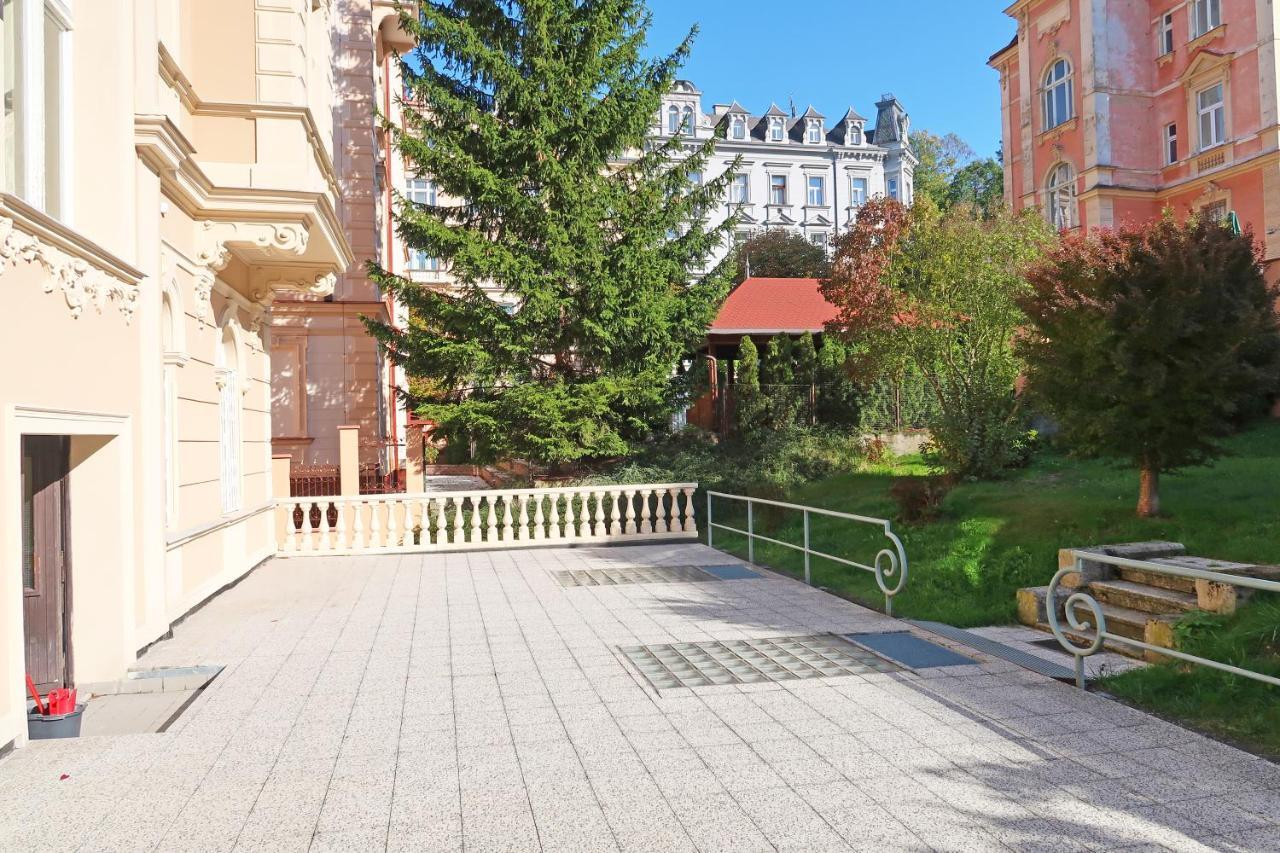 Apartment Themis Karlovy Vary Exterior foto